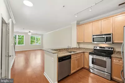 404 King Farm Boulevard #40406, Rockville, MD 20850 - Photo 9
