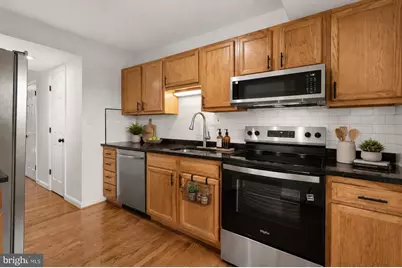 19943 Spur Hill Drive, Montgomery Village, MD 20886 - Photo 11
