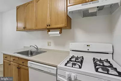 11925 Parklawn Drive #203, Rockville, MD 20852 - Photo 27