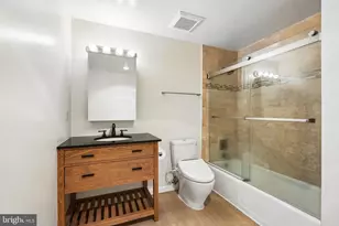 11900 Canfield Rd, Potomac, MD 20854 - Photo 37
