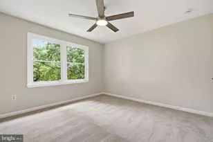 14632 Locustwood Ln, Silver Spring, MD 20905 - Photo 21