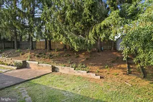 19044 McFarlin Dr, Germantown, MD 20874 - Photo 47