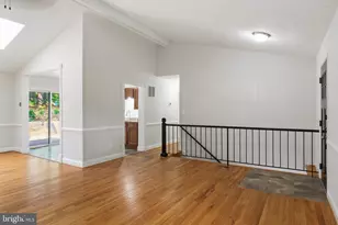 19044 McFarlin Dr, Germantown, MD 20874 - Photo 7