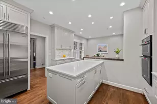 7801 Hidden Meadow Terrace, Potomac, MD 20854 - Photo 7
