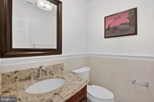 11107 Candlelight Ln, Potomac, MD 20854 - Photo 19
