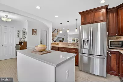 11107 Candlelight Lane, Potomac, MD 20854 - Photo 5