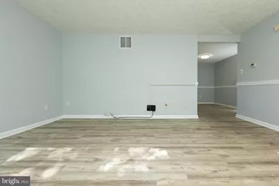 8828 Cross Country Place, Gaithersburg, MD 20879 - Photo 7