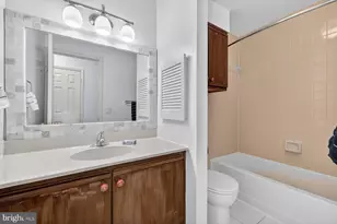 5818 Inman Park Cir, Rockville, MD 20852 - Photo 19