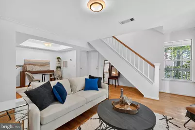 5818 Inman Park Circle #210, Rockville, MD 20852 - Photo 3