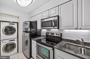 5818 Inman Park Cir, Rockville, MD 20852 - Photo 13