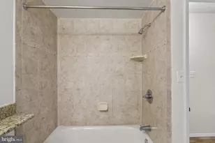 4801 Fairmont Ave, Bethesda, MD 20814 - Photo 15
