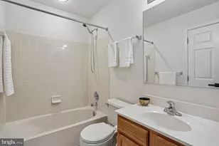 46 Waddington Ln, Rockville, MD 20850 - Photo 45