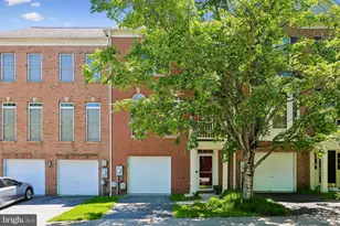 46 Waddington Ln, Rockville, MD 20850 - Photo 3
