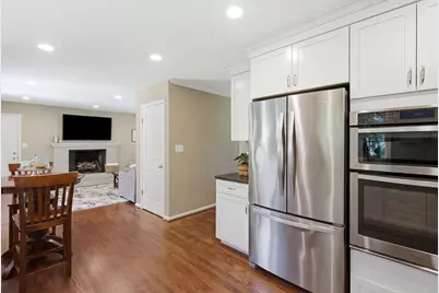 20608 Hartsbourne Way, Germantown, MD 20874 - Photo 9