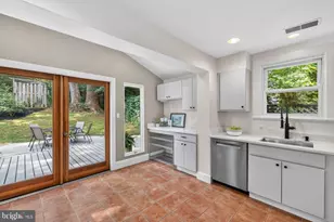 5312 Tuscarawas Rd, Bethesda, MD 20816 - Photo 11