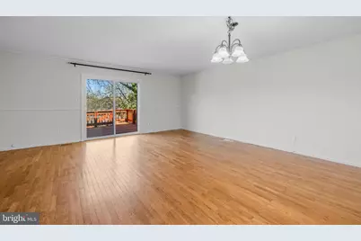 1095 Travis Lane, Gaithersburg, MD 20879 - Photo 5