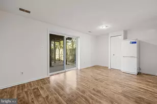 1095 Travis Ln, Gaithersburg, MD 20879 - Photo 13