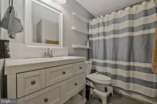 19602 Labelle Ct, Gaithersburg, MD 20879 - Photo 21