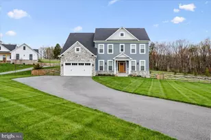 11027 Locust Dr, Damascus, MD 20872 - Photo 1
