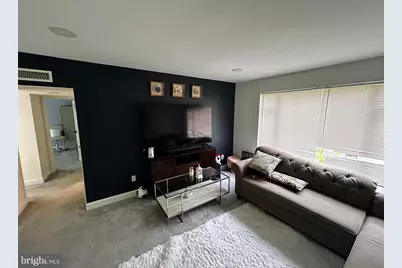 10305 Montrose Avenue #202, Bethesda, MD 20814 - Photo 3