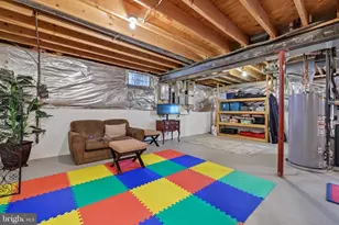 16013 Mills Orchard Dr, Gaithersburg, MD 20878 - Photo 41