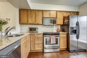 2066 Derby Ridge Ln, Silver Spring, MD 20910 - Photo 7