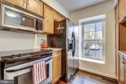 2066 Derby Ridge Lane #3-18, Silver Spring, MD 20910 - Photo 9