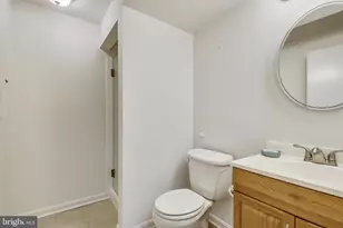 2066 Derby Ridge Ln, Silver Spring, MD 20910 - Photo 25