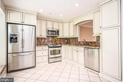 5918 Edson Lane, Rockville, MD 20852 - Photo 9