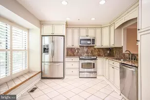 5918 Edson Ln, Rockville, MD 20852 - Photo 11