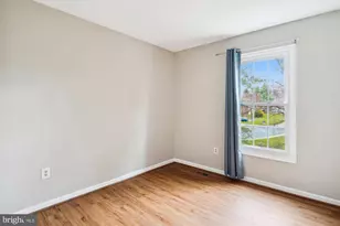 14911 Forest Landing Cir, Rockville, MD 20850 - Photo 13