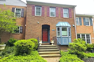 7526 Heatherton Ln, Potomac, MD 20854 - Photo 1
