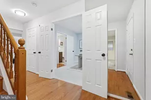 510 Saybrooke View Dr, Gaithersburg, MD 20877 - Photo 9