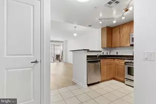 930 Wayne Ave, Silver Spring, MD 20910 - Photo 3