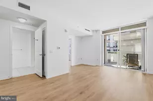 930 Wayne Ave, Silver Spring, MD 20910 - Photo 9