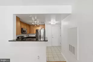 930 Wayne Ave, Silver Spring, MD 20910 - Photo 13