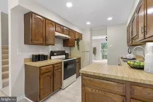 1705 Logmill Ln, Gaithersburg, MD 20879 - Photo 13