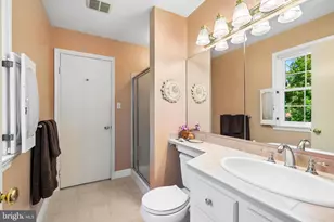 38 Orchard Wy N, Potomac, MD 20854 - Photo 21