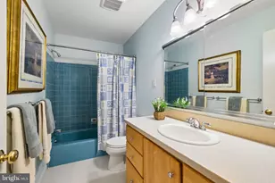 38 Orchard Wy N, Potomac, MD 20854 - Photo 25
