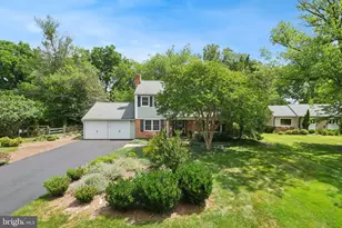 38 Orchard Wy N, Potomac, MD 20854 - Photo 1