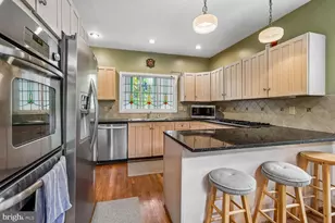 16 Maple Ave, Washington Grove, MD 20880 - Photo 21