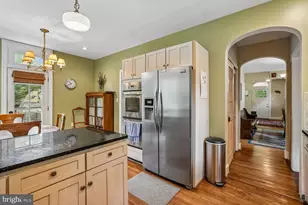 16 Maple Ave, Washington Grove, MD 20880 - Photo 23