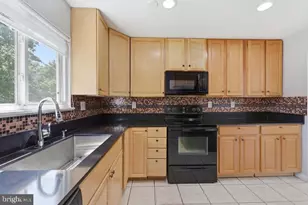 42 Brian Ct, Gaithersburg, MD 20877 - Photo 17