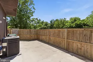42 Brian Ct, Gaithersburg, MD 20877 - Photo 37