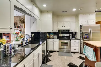 8212 Old Georgetown Road, Bethesda, MD 20814 - Photo 13