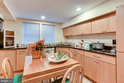 8212 Old Georgetown Road, Bethesda, MD 20814 - Photo 31