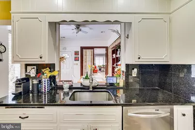 8212 Old Georgetown Road, Bethesda, MD 20814 - Photo 17