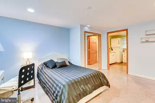 8212 Old Georgetown Rd, Bethesda, MD 20814 - Photo 35