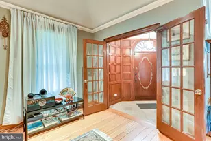 8212 Old Georgetown Rd, Bethesda, MD 20814 - Photo 3