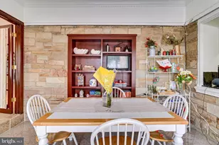 8212 Old Georgetown Rd, Bethesda, MD 20814 - Photo 15